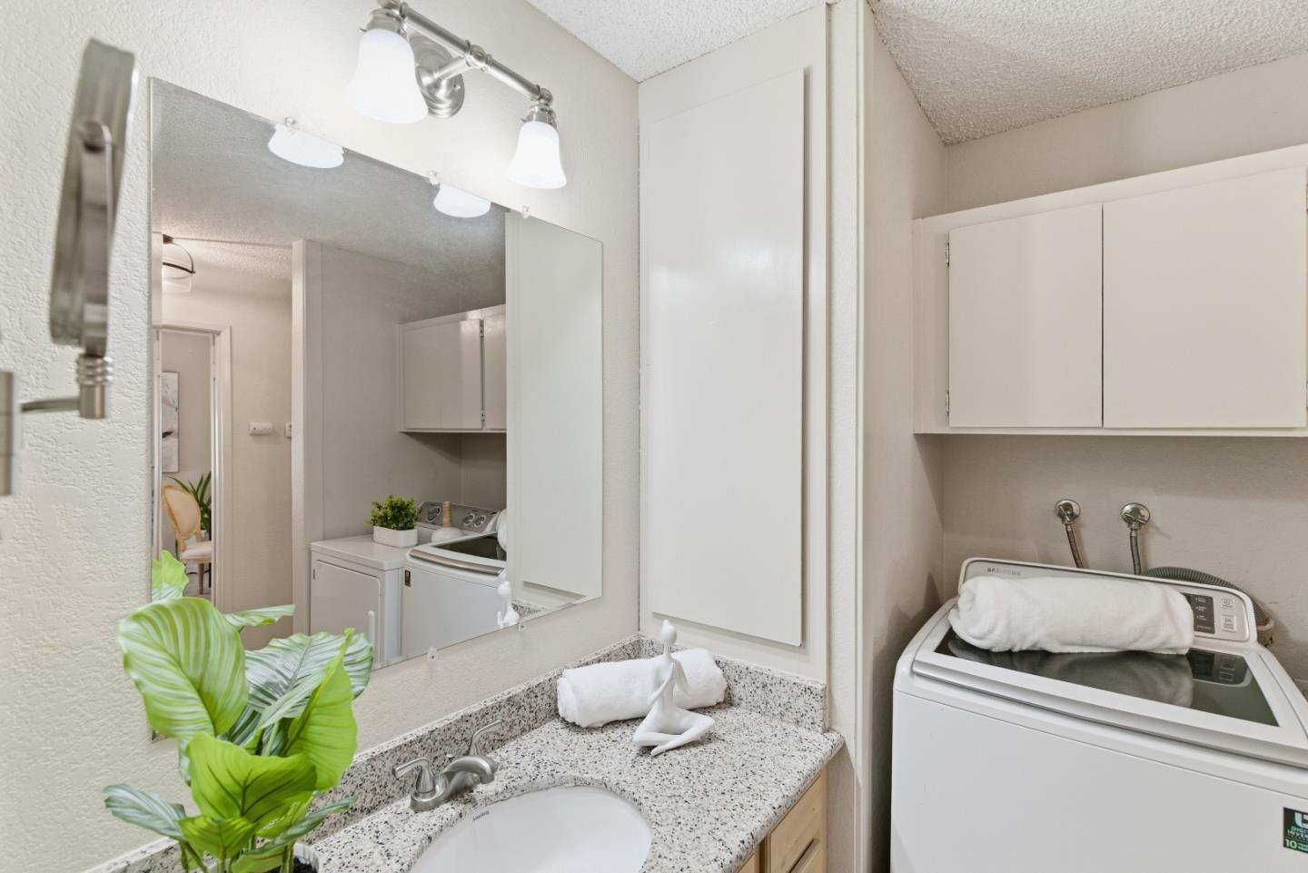 Detail Gallery Image 22 of 37 For 1058 Tekman Dr, San Jose,  CA 95122 - 1 Beds | 1 Baths