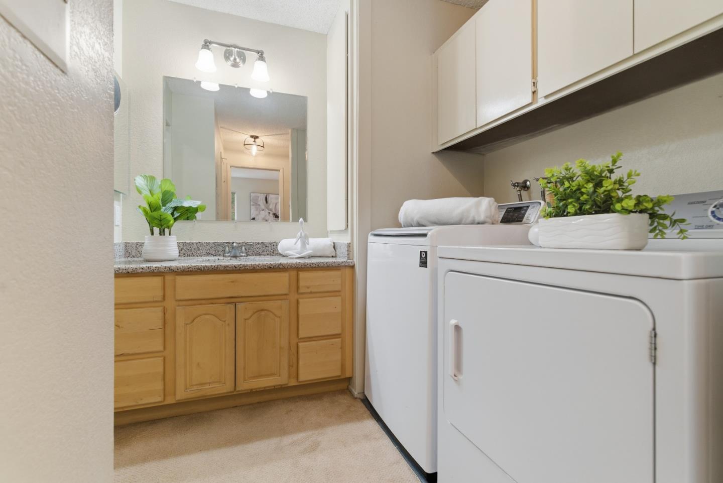 Detail Gallery Image 23 of 37 For 1058 Tekman Dr, San Jose,  CA 95122 - 1 Beds | 1 Baths