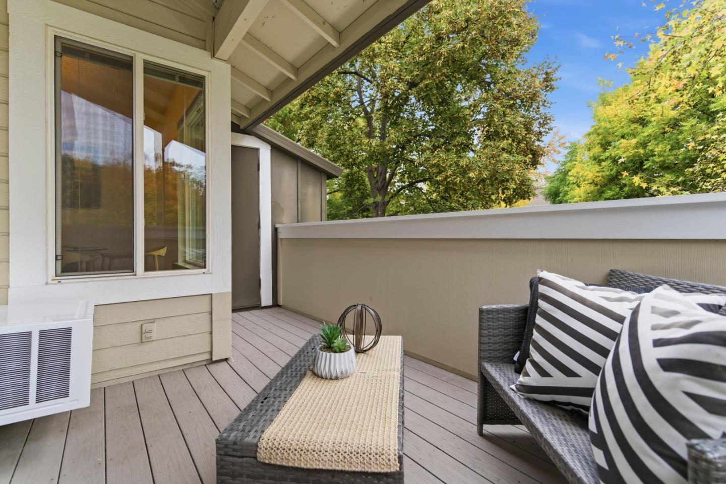 Detail Gallery Image 26 of 37 For 1058 Tekman Dr, San Jose,  CA 95122 - 1 Beds | 1 Baths