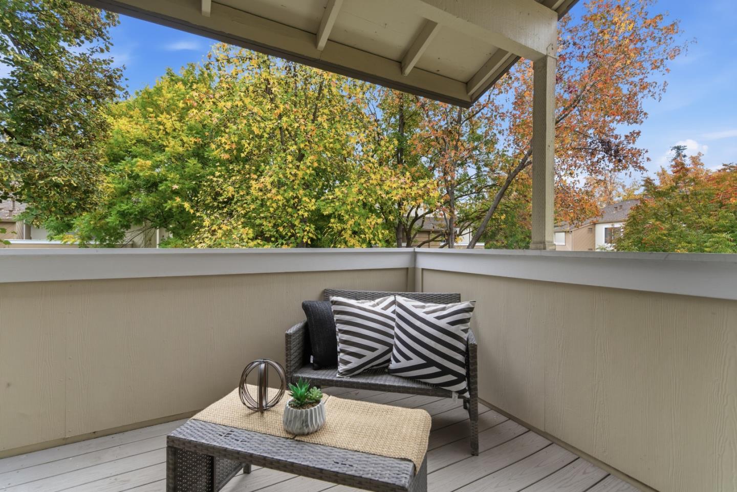 Detail Gallery Image 27 of 37 For 1058 Tekman Dr, San Jose,  CA 95122 - 1 Beds | 1 Baths