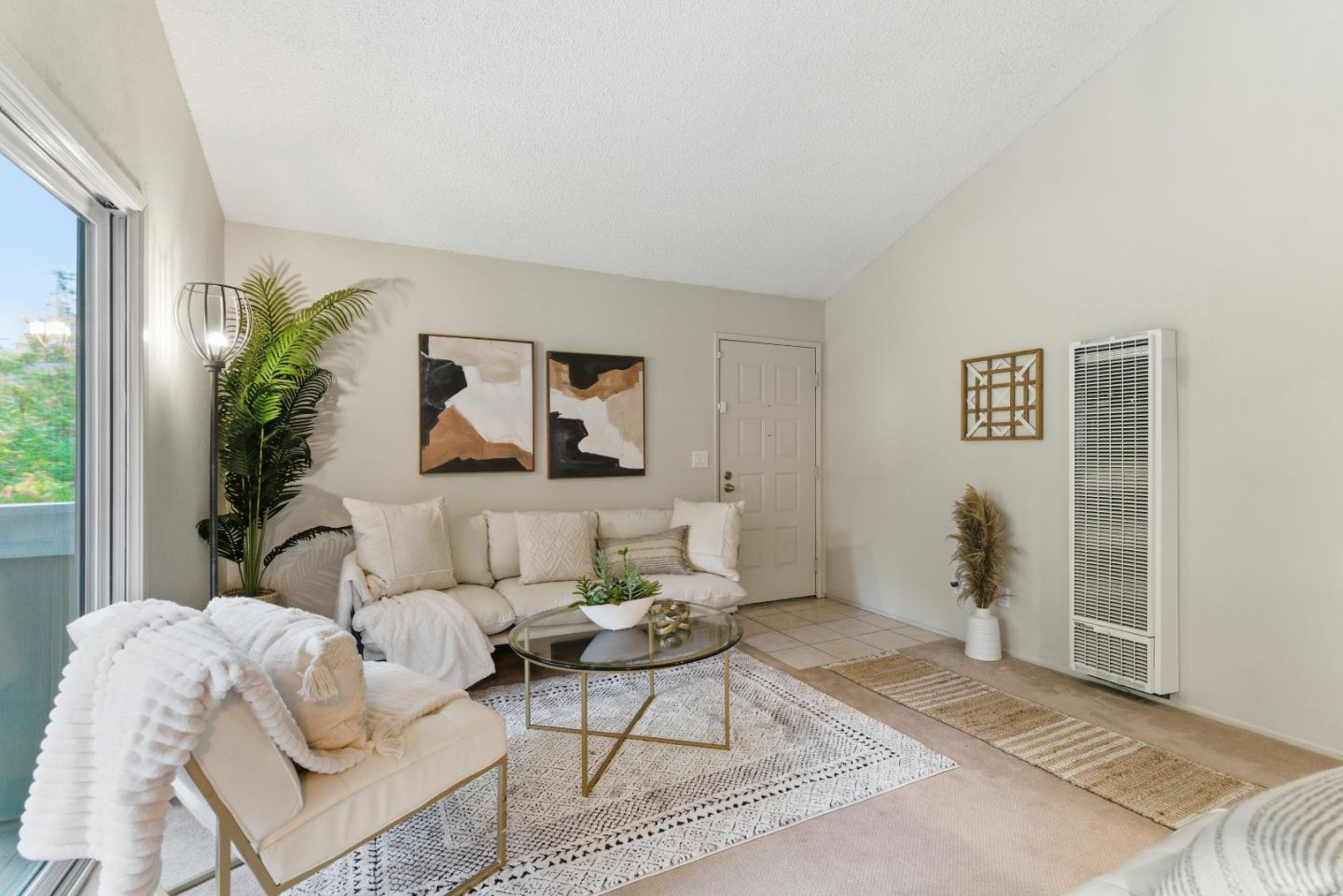 Detail Gallery Image 3 of 37 For 1058 Tekman Dr, San Jose,  CA 95122 - 1 Beds | 1 Baths