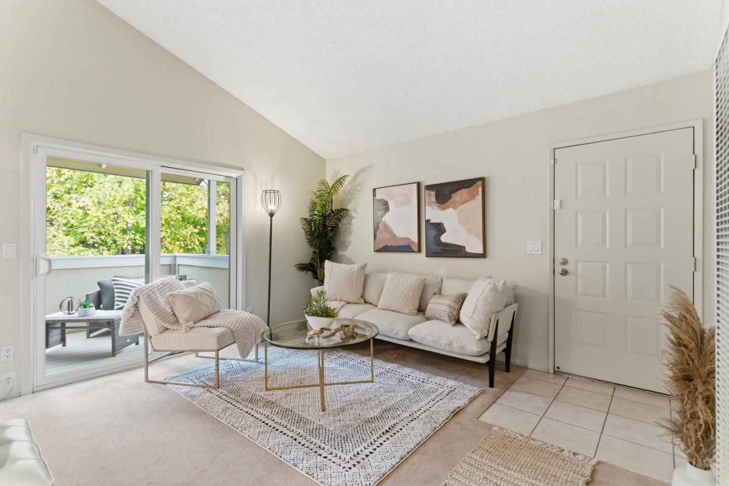 Detail Gallery Image 4 of 37 For 1058 Tekman Dr, San Jose,  CA 95122 - 1 Beds | 1 Baths