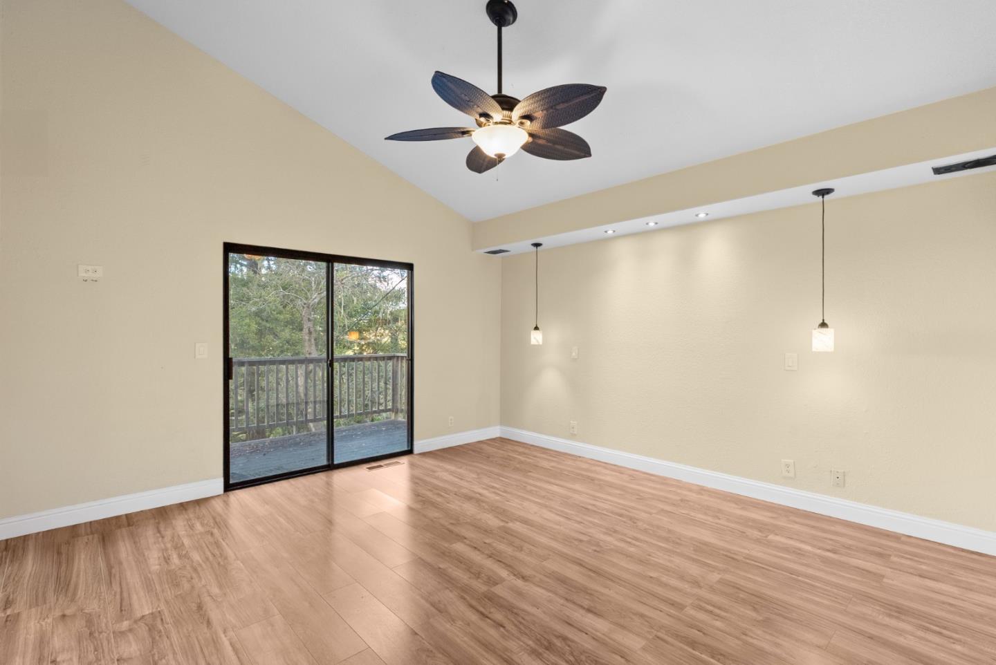 Detail Gallery Image 15 of 28 For 812 Loma Prieta Dr, Aptos,  CA 95003 - 3 Beds | 2 Baths