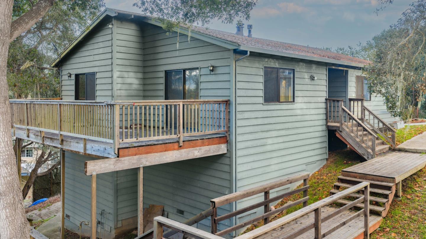 Detail Gallery Image 3 of 28 For 812 Loma Prieta Dr, Aptos,  CA 95003 - 3 Beds | 2 Baths