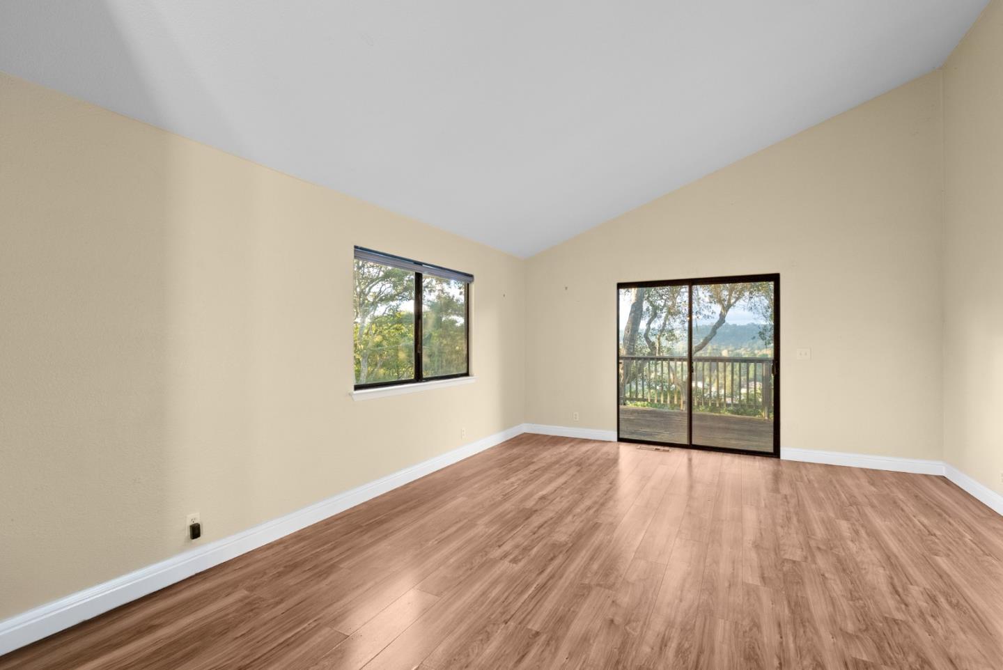 Detail Gallery Image 8 of 28 For 812 Loma Prieta Dr, Aptos,  CA 95003 - 3 Beds | 2 Baths