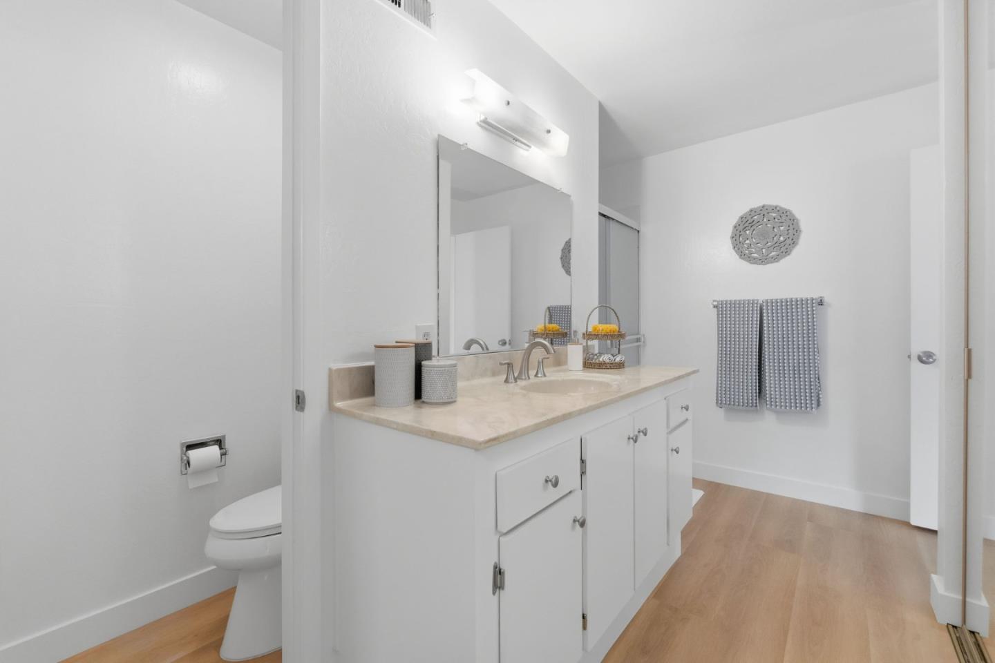 Detail Gallery Image 37 of 63 For 10969 Northshore Sq, Cupertino,  CA 95014 - 3 Beds | 2 Baths