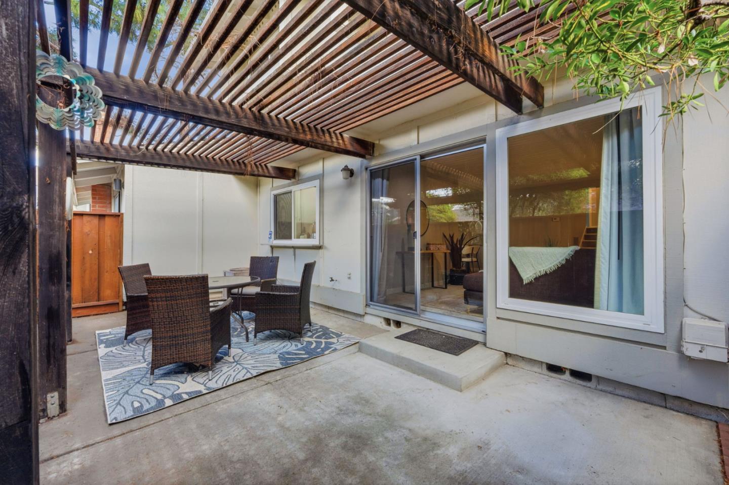 Detail Gallery Image 45 of 63 For 10969 Northshore Sq, Cupertino,  CA 95014 - 3 Beds | 2 Baths