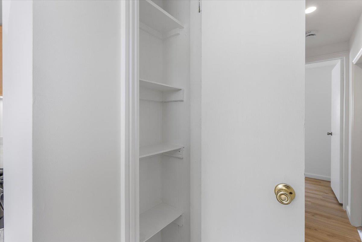 Detail Gallery Image 22 of 22 For 555 Mclaughlin Ave #42,  San Jose,  CA 95116 - 1 Beds | 1 Baths