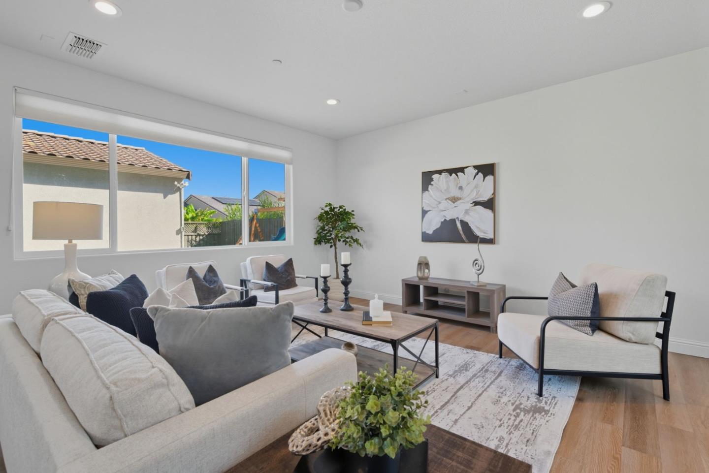 Detail Gallery Image 9 of 50 For 2659 Cordelia Ln, Tracy,  CA 95377 - 5 Beds | 3/1 Baths