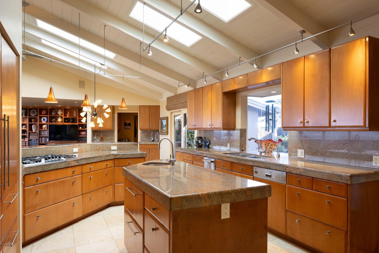 Detail Gallery Image 14 of 27 For 1209 Ocean View Blvd, Pacific Grove,  CA 93950 - 4 Beds | 3/1 Baths