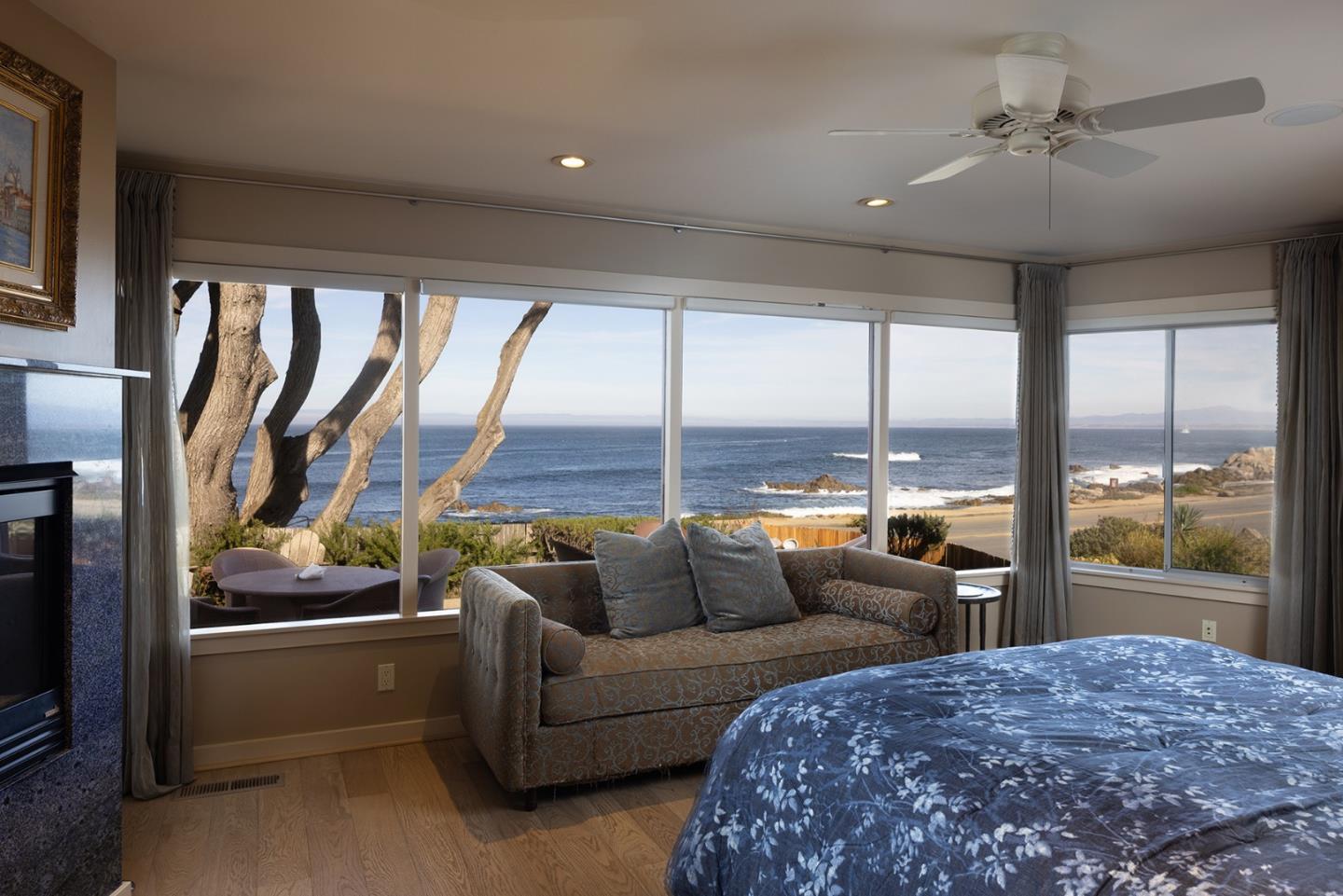 Detail Gallery Image 17 of 27 For 1209 Ocean View Blvd, Pacific Grove,  CA 93950 - 4 Beds | 3/1 Baths