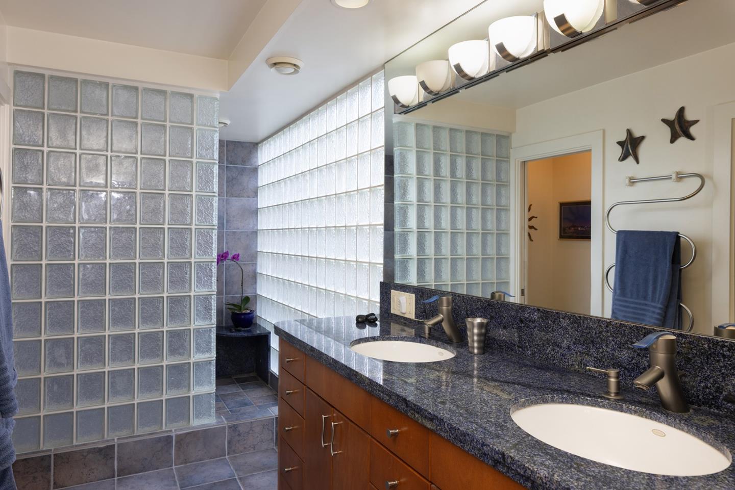 Detail Gallery Image 18 of 27 For 1209 Ocean View Blvd, Pacific Grove,  CA 93950 - 4 Beds | 3/1 Baths