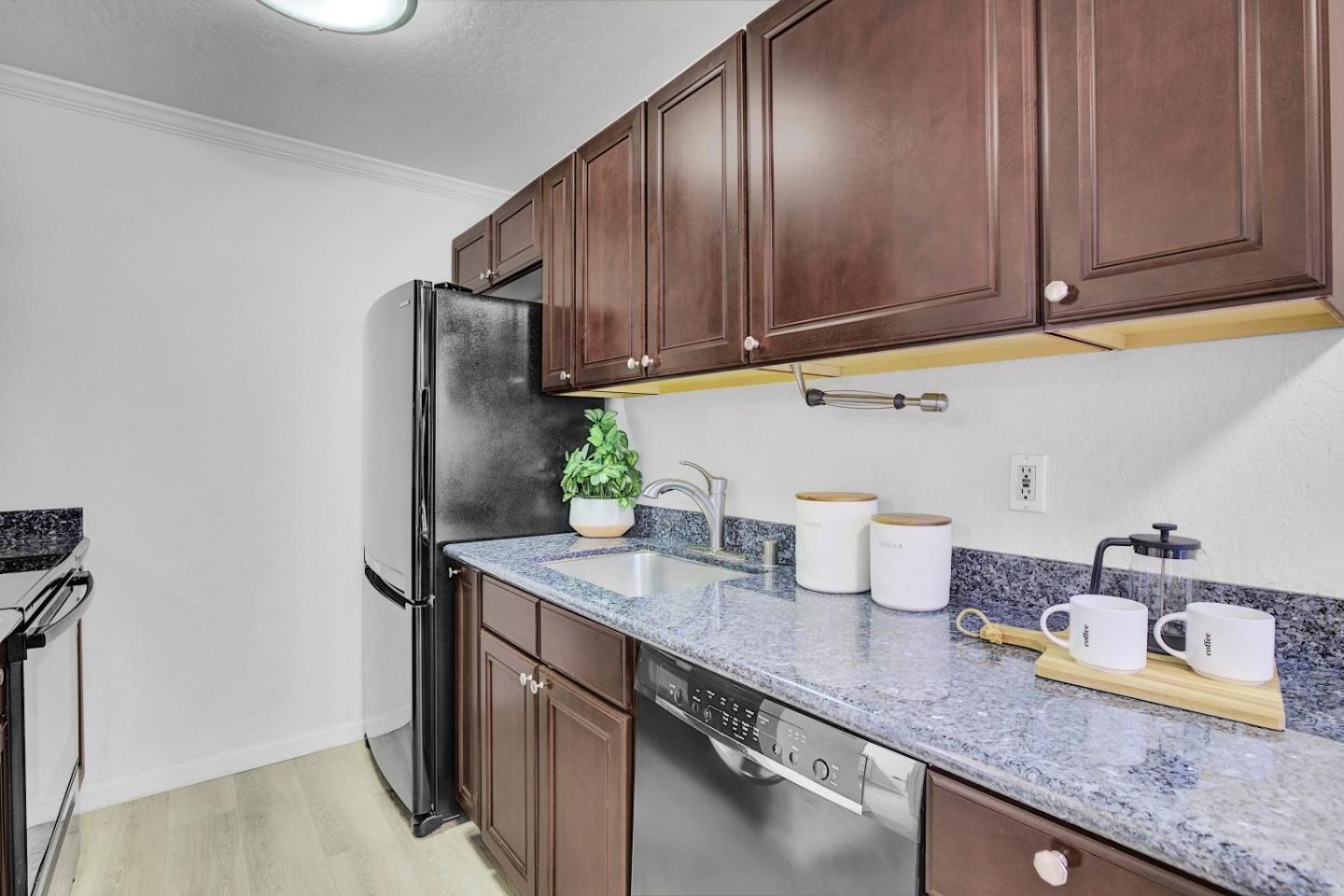 Detail Gallery Image 11 of 37 For 2742 Oak Rd #191,  Walnut Creek,  CA 94597 - 1 Beds | 1 Baths