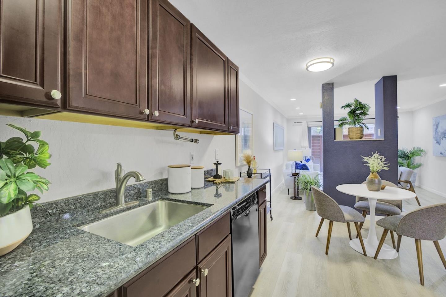 Detail Gallery Image 13 of 37 For 2742 Oak Rd #191,  Walnut Creek,  CA 94597 - 1 Beds | 1 Baths