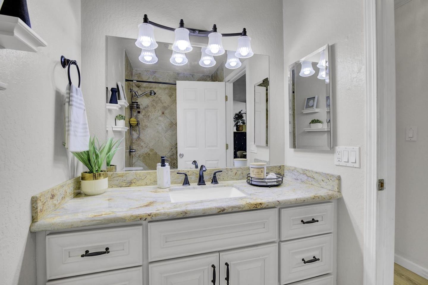 Detail Gallery Image 17 of 37 For 2742 Oak Rd #191,  Walnut Creek,  CA 94597 - 1 Beds | 1 Baths