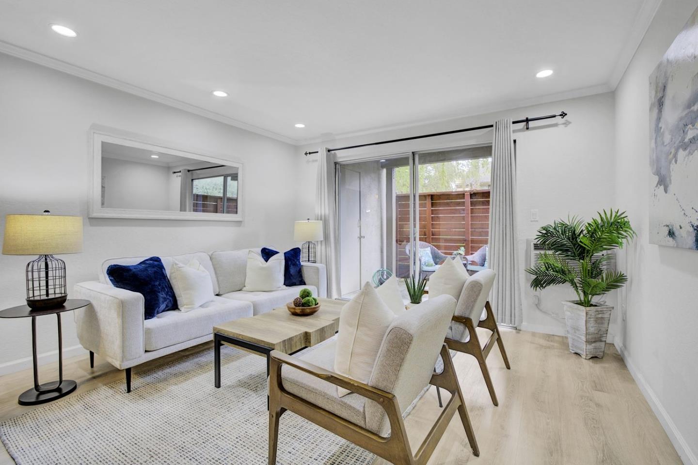 Detail Gallery Image 5 of 37 For 2742 Oak Rd #191,  Walnut Creek,  CA 94597 - 1 Beds | 1 Baths