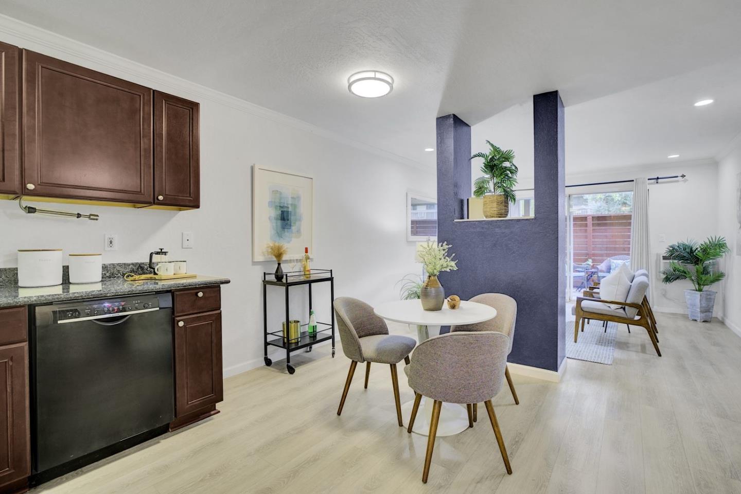 Detail Gallery Image 9 of 37 For 2742 Oak Rd #191,  Walnut Creek,  CA 94597 - 1 Beds | 1 Baths