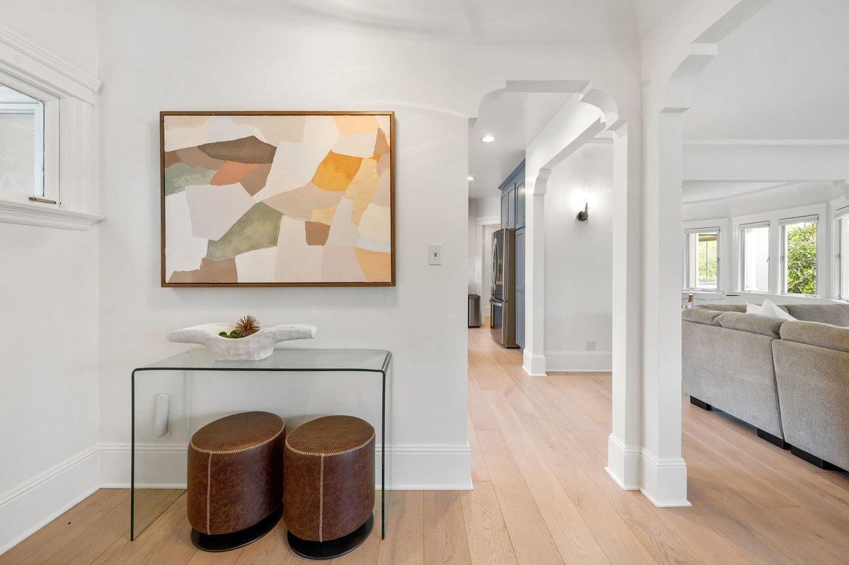 Detail Gallery Image 10 of 67 For 1308 Montero Ave, Burlingame,  CA 94010 - 4 Beds | 3/1 Baths