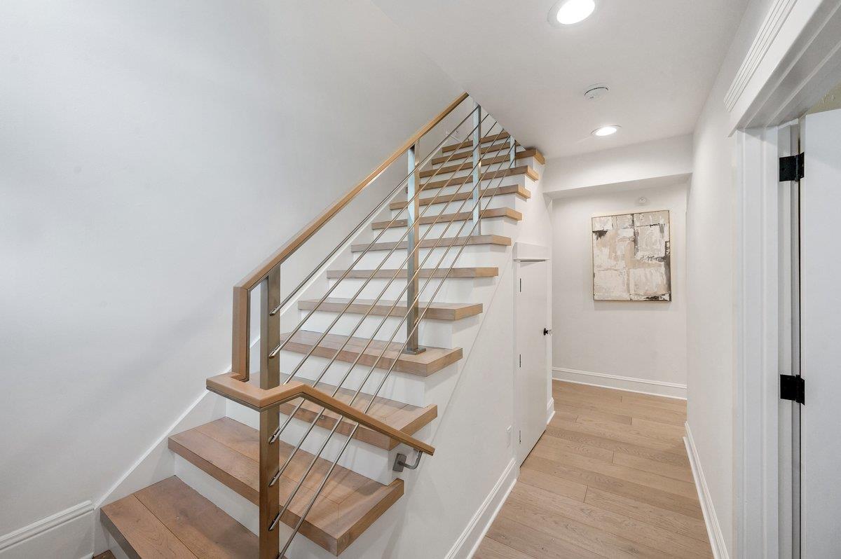 Detail Gallery Image 23 of 67 For 1308 Montero Ave, Burlingame,  CA 94010 - 4 Beds | 3/1 Baths