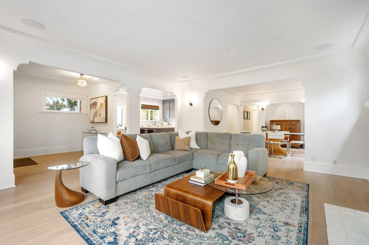 Detail Gallery Image 4 of 67 For 1308 Montero Ave, Burlingame,  CA 94010 - 4 Beds | 3/1 Baths