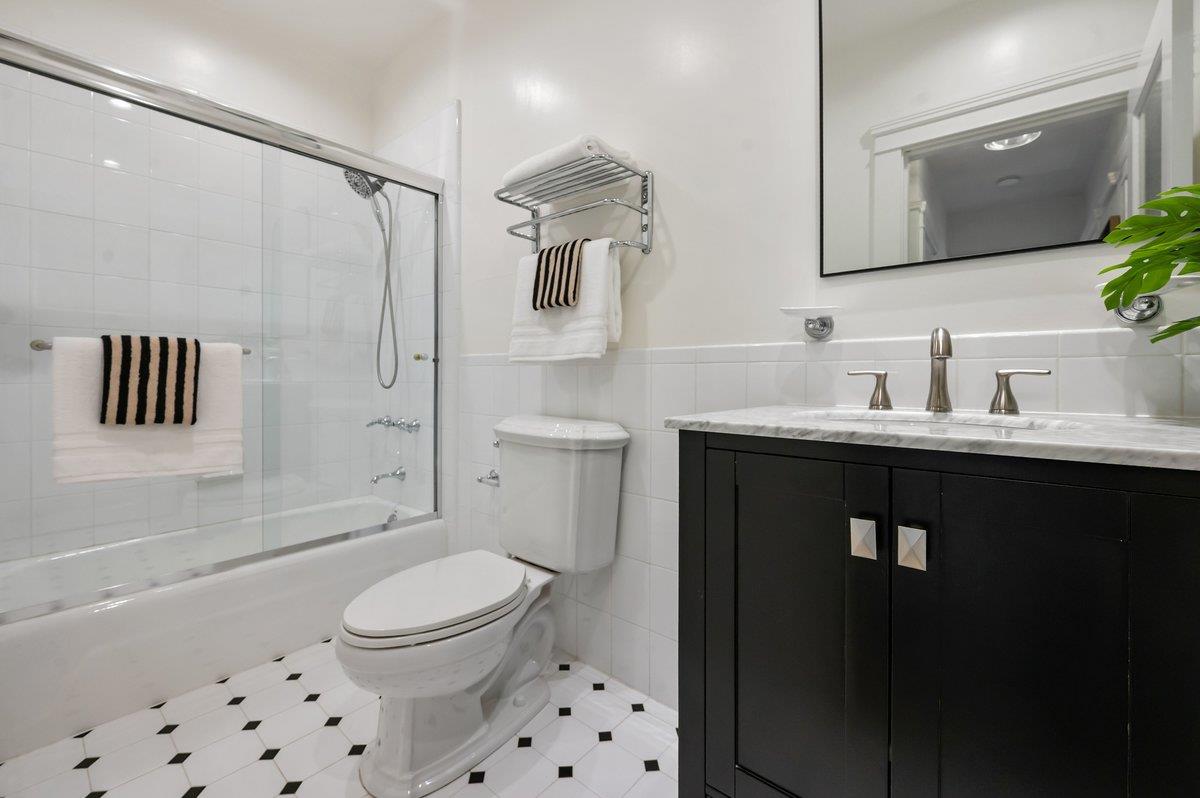 Detail Gallery Image 49 of 67 For 1308 Montero Ave, Burlingame,  CA 94010 - 4 Beds | 3/1 Baths