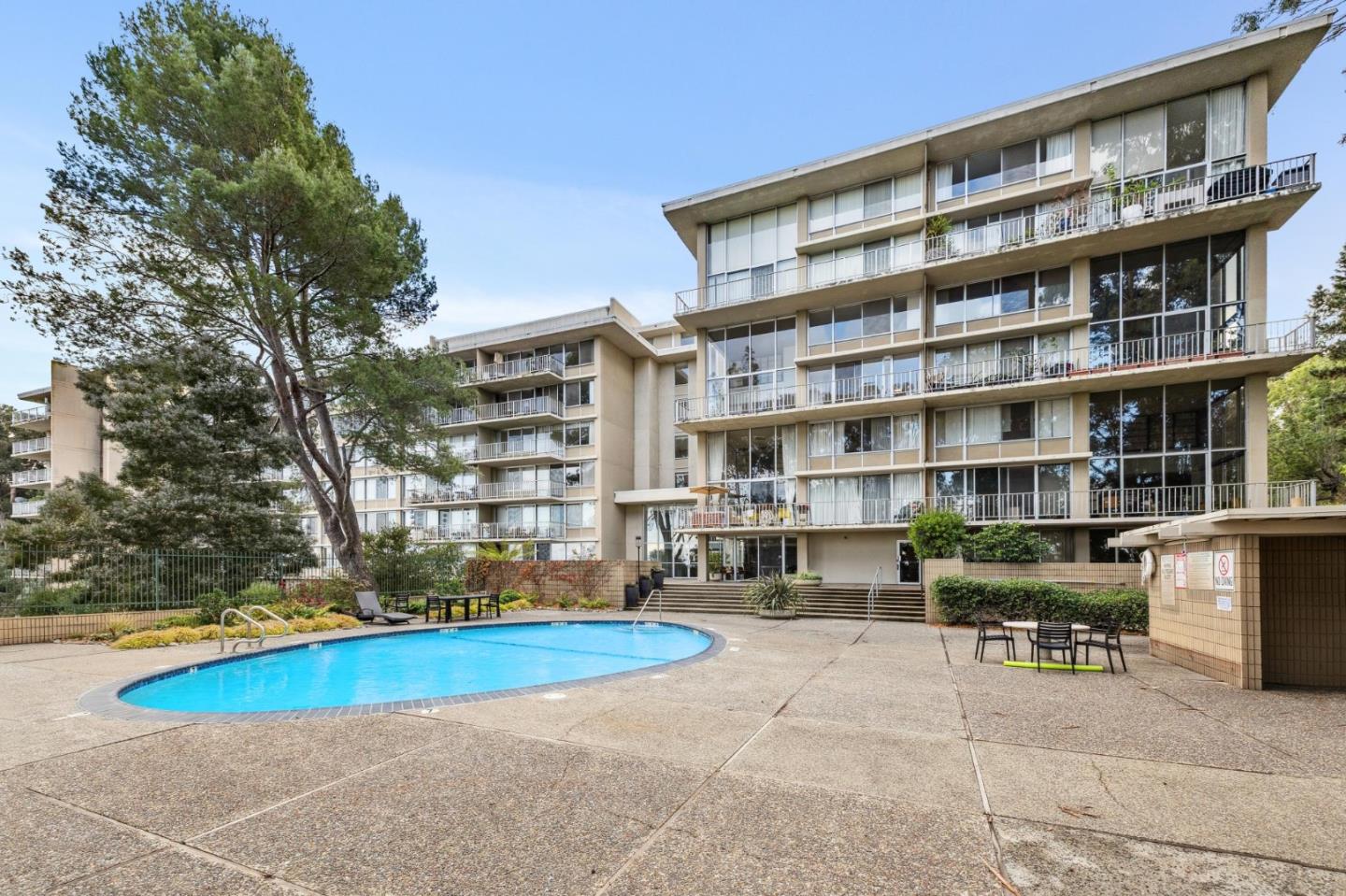 Detail Gallery Image 24 of 28 For 300 Davey Glen Rd #3601,  Belmont,  CA 94002 - 1 Beds | 1 Baths