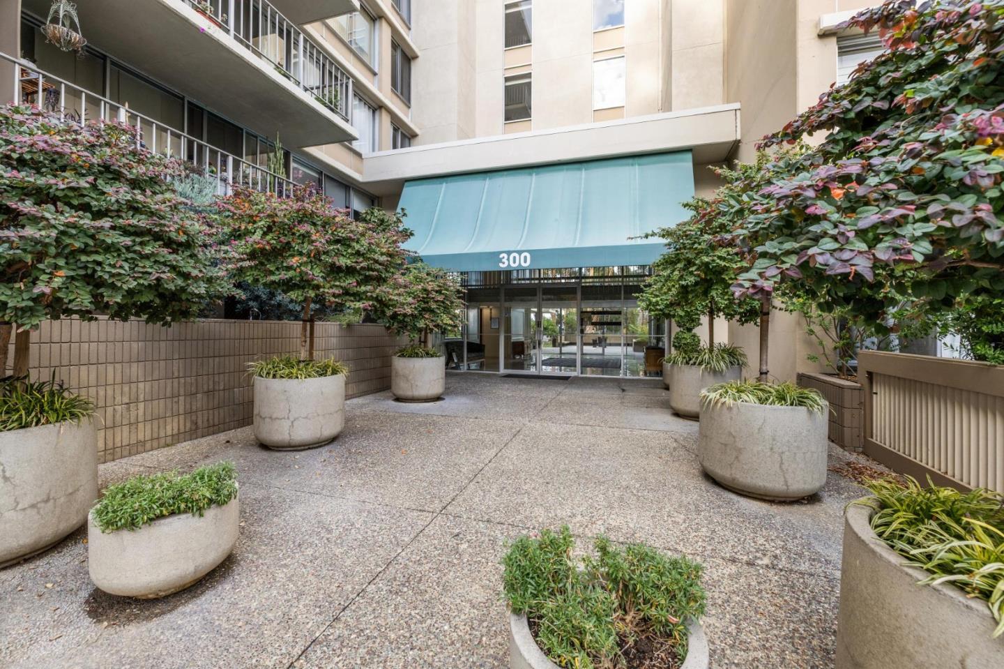 Detail Gallery Image 27 of 28 For 300 Davey Glen Rd #3601,  Belmont,  CA 94002 - 1 Beds | 1 Baths