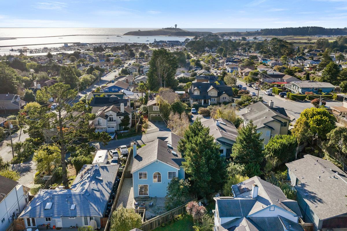 Detail Gallery Image 46 of 49 For 622 Avenue Balboa, El Granada,  CA 94018 - 3 Beds | 2/1 Baths