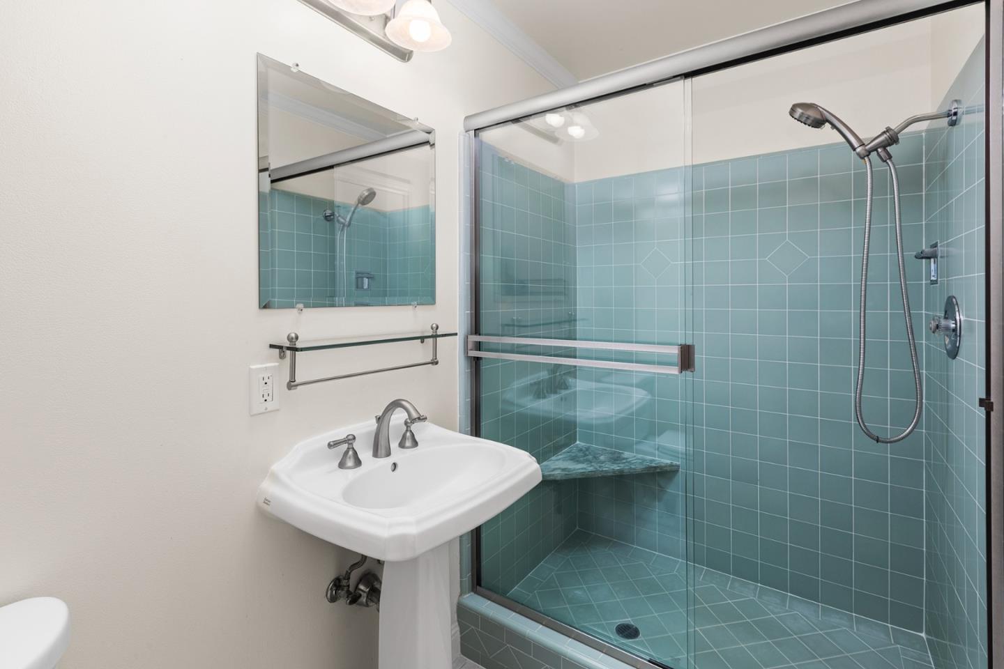 Detail Gallery Image 16 of 60 For 27696 Vogue Ct, Los Altos Hills,  CA 94022 - 5 Beds | 3 Baths