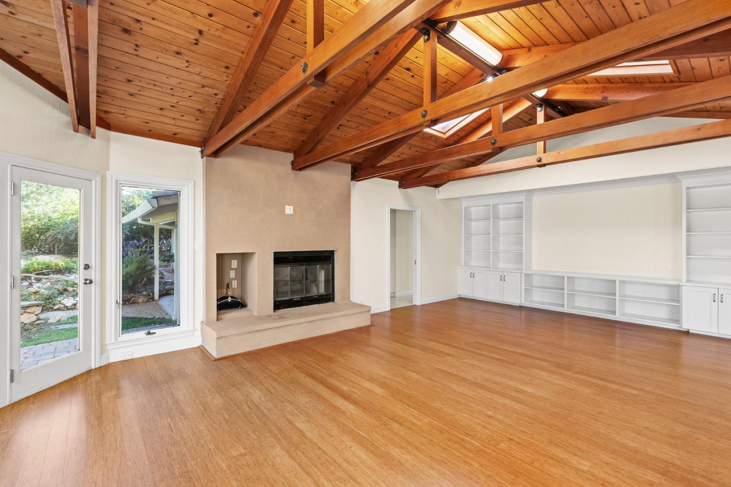 Detail Gallery Image 19 of 60 For 27696 Vogue Ct, Los Altos Hills,  CA 94022 - 5 Beds | 3 Baths