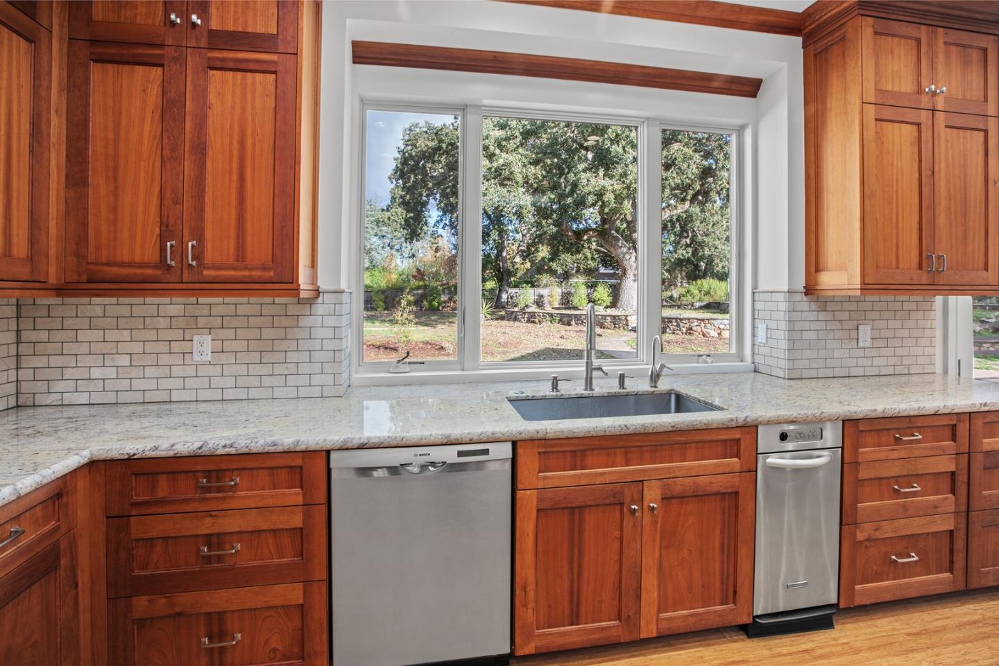 Detail Gallery Image 26 of 60 For 27696 Vogue Ct, Los Altos Hills,  CA 94022 - 5 Beds | 3 Baths