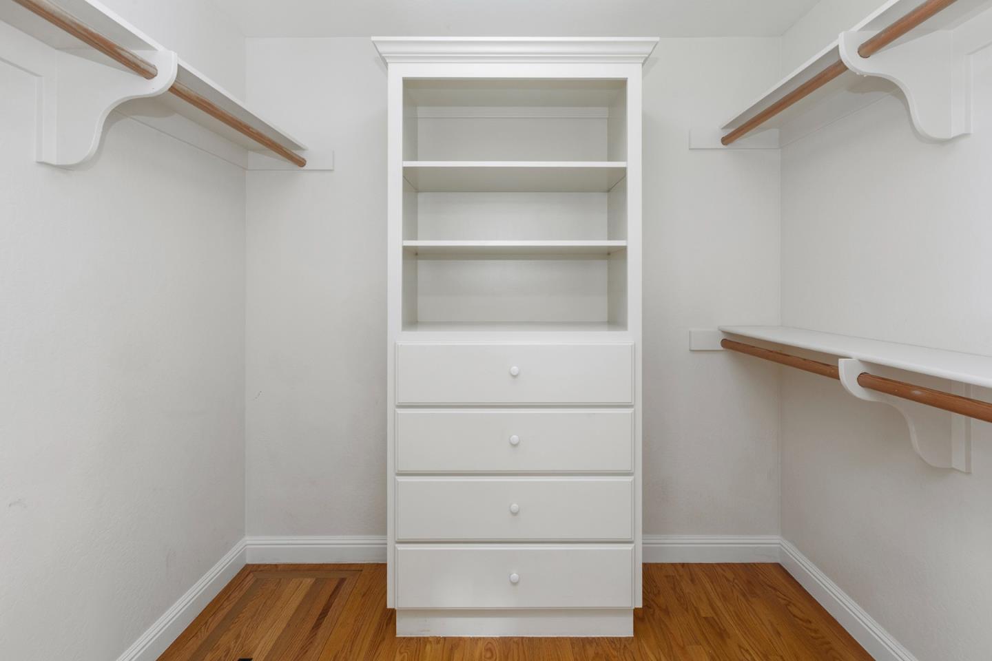 Detail Gallery Image 50 of 60 For 27696 Vogue Ct, Los Altos Hills,  CA 94022 - 5 Beds | 3 Baths