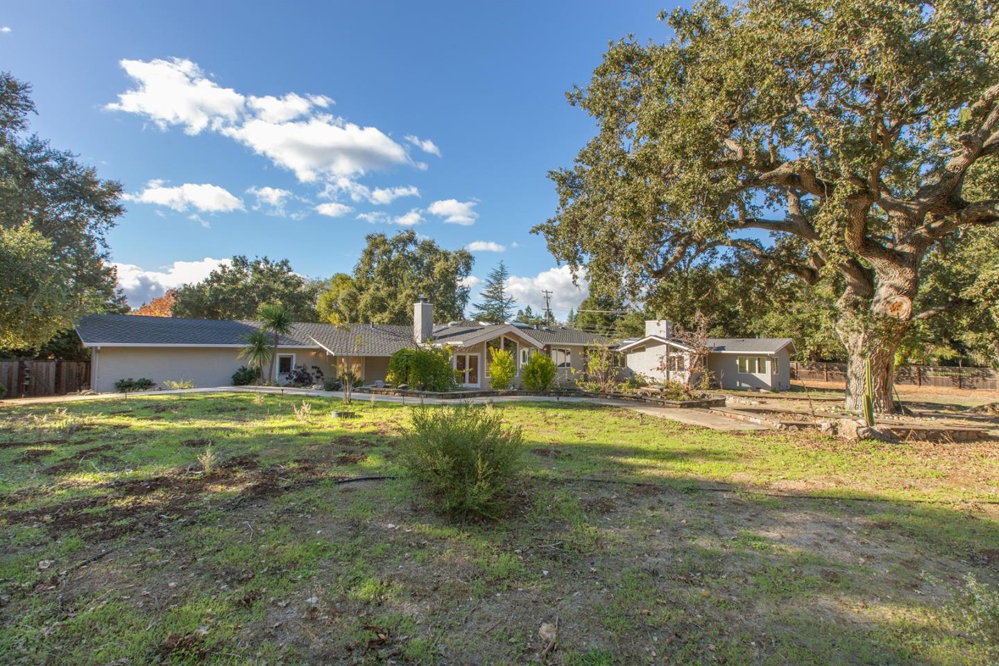 Detail Gallery Image 59 of 60 For 27696 Vogue Ct, Los Altos Hills,  CA 94022 - 5 Beds | 3 Baths