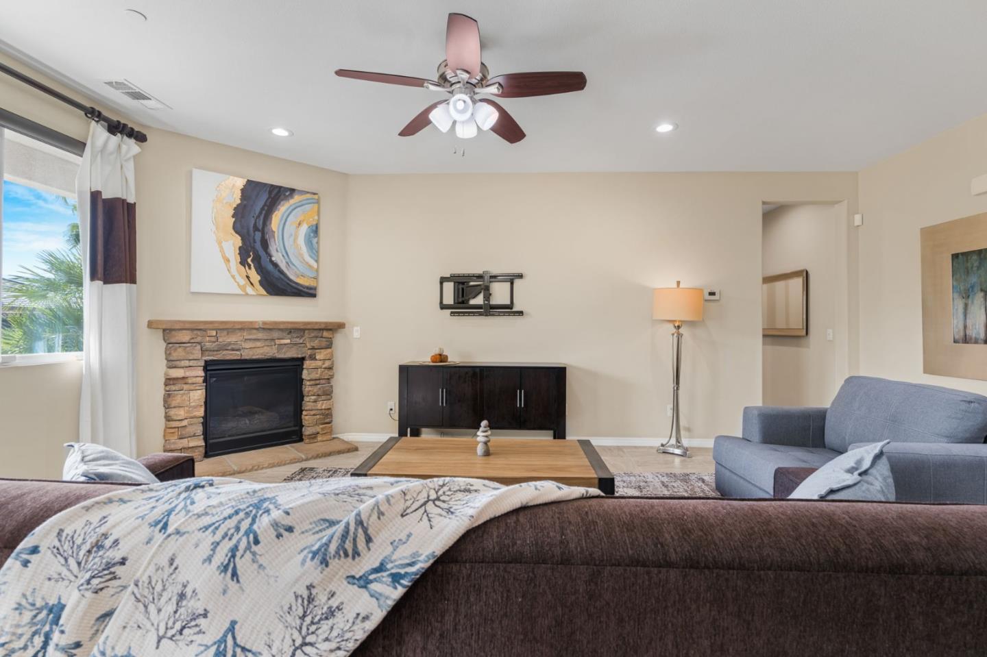 Detail Gallery Image 4 of 63 For 84317 Falco Ct, Indio,  CA 92203 - 4 Beds | 3 Baths