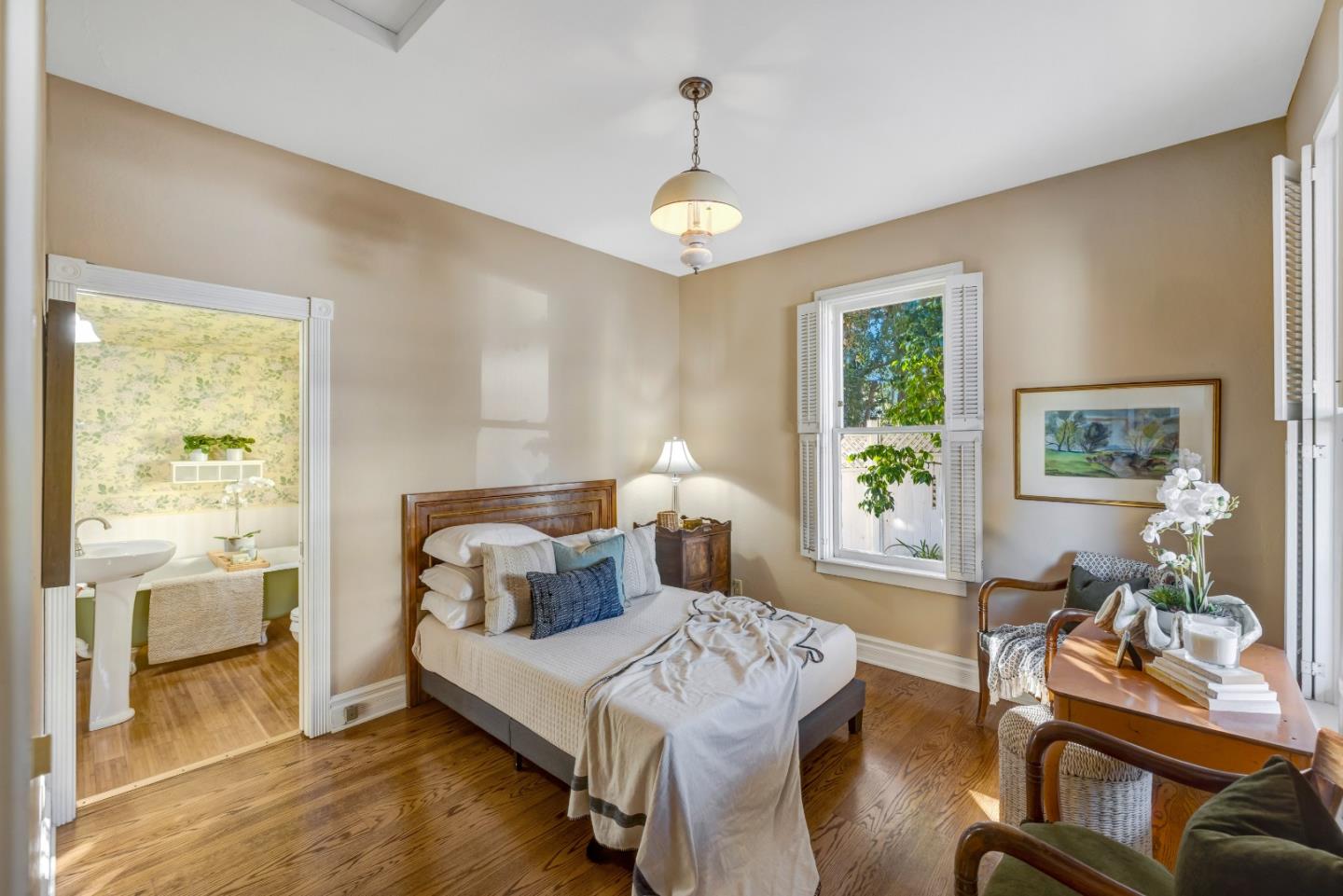 Detail Gallery Image 18 of 34 For 179 Pacific Ave, Pacific Grove,  CA 93950 - 3 Beds | 2 Baths