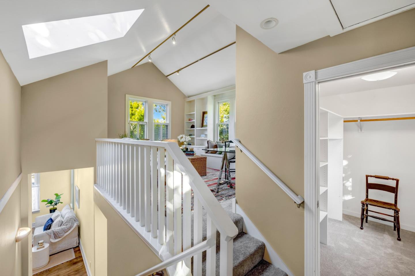 Detail Gallery Image 21 of 34 For 179 Pacific Ave, Pacific Grove,  CA 93950 - 3 Beds | 2 Baths