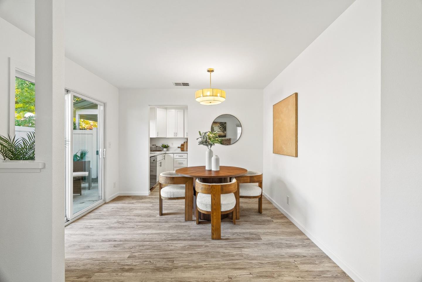 Detail Gallery Image 10 of 37 For 2557 Blue Rock Ct, San Jose,  CA 95133 - 2 Beds | 2 Baths