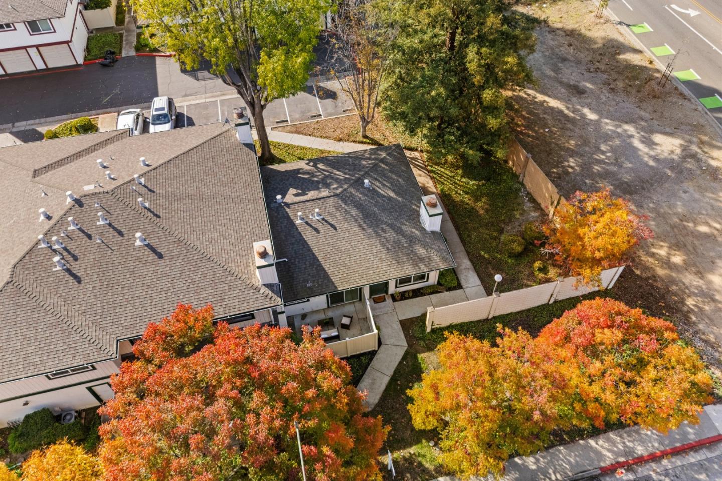 Detail Gallery Image 29 of 37 For 2557 Blue Rock Ct, San Jose,  CA 95133 - 2 Beds | 2 Baths