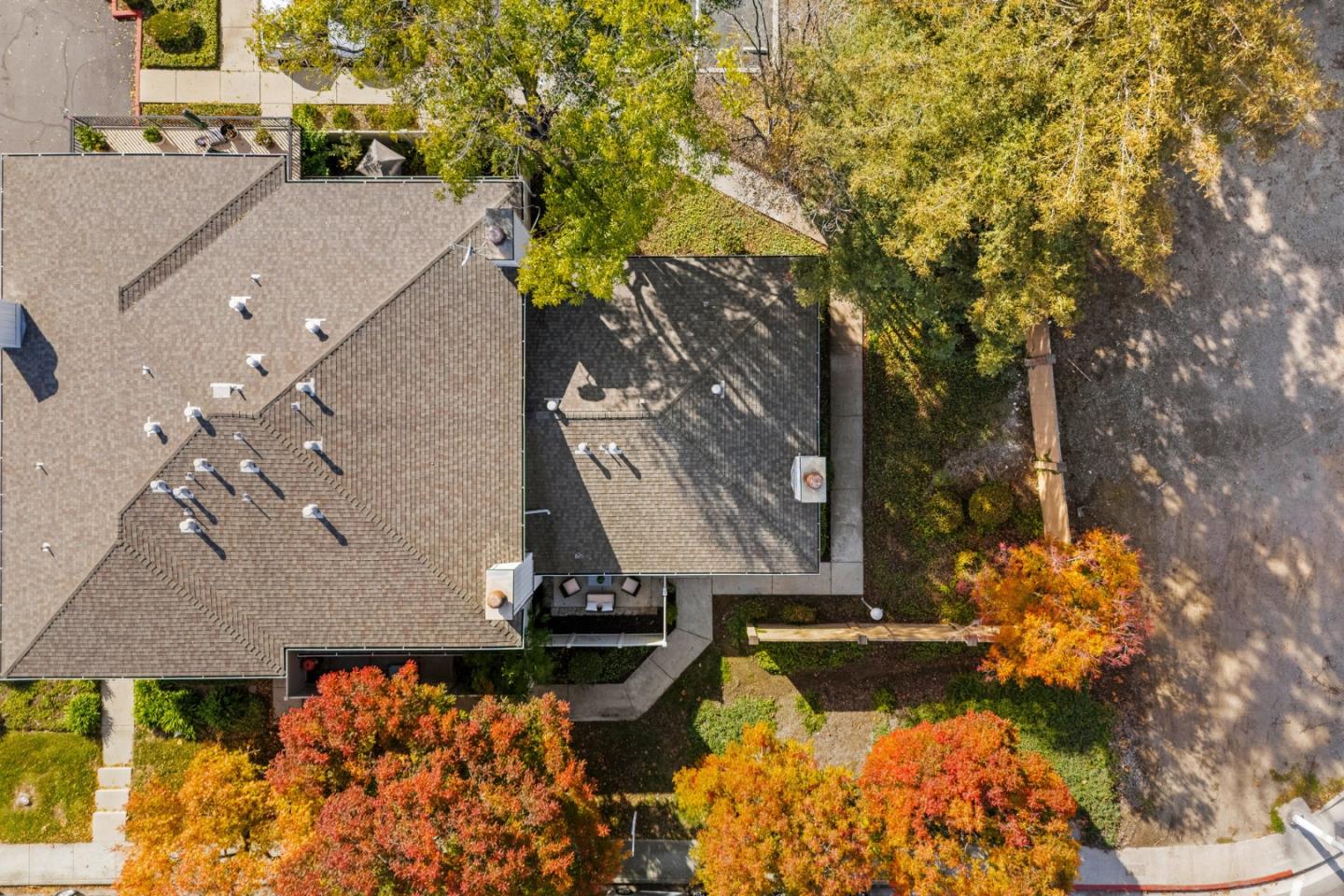 Detail Gallery Image 31 of 37 For 2557 Blue Rock Ct, San Jose,  CA 95133 - 2 Beds | 2 Baths