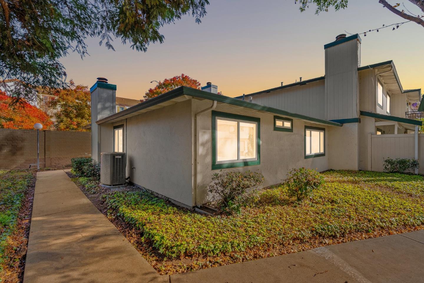 Detail Gallery Image 36 of 37 For 2557 Blue Rock Ct, San Jose,  CA 95133 - 2 Beds | 2 Baths