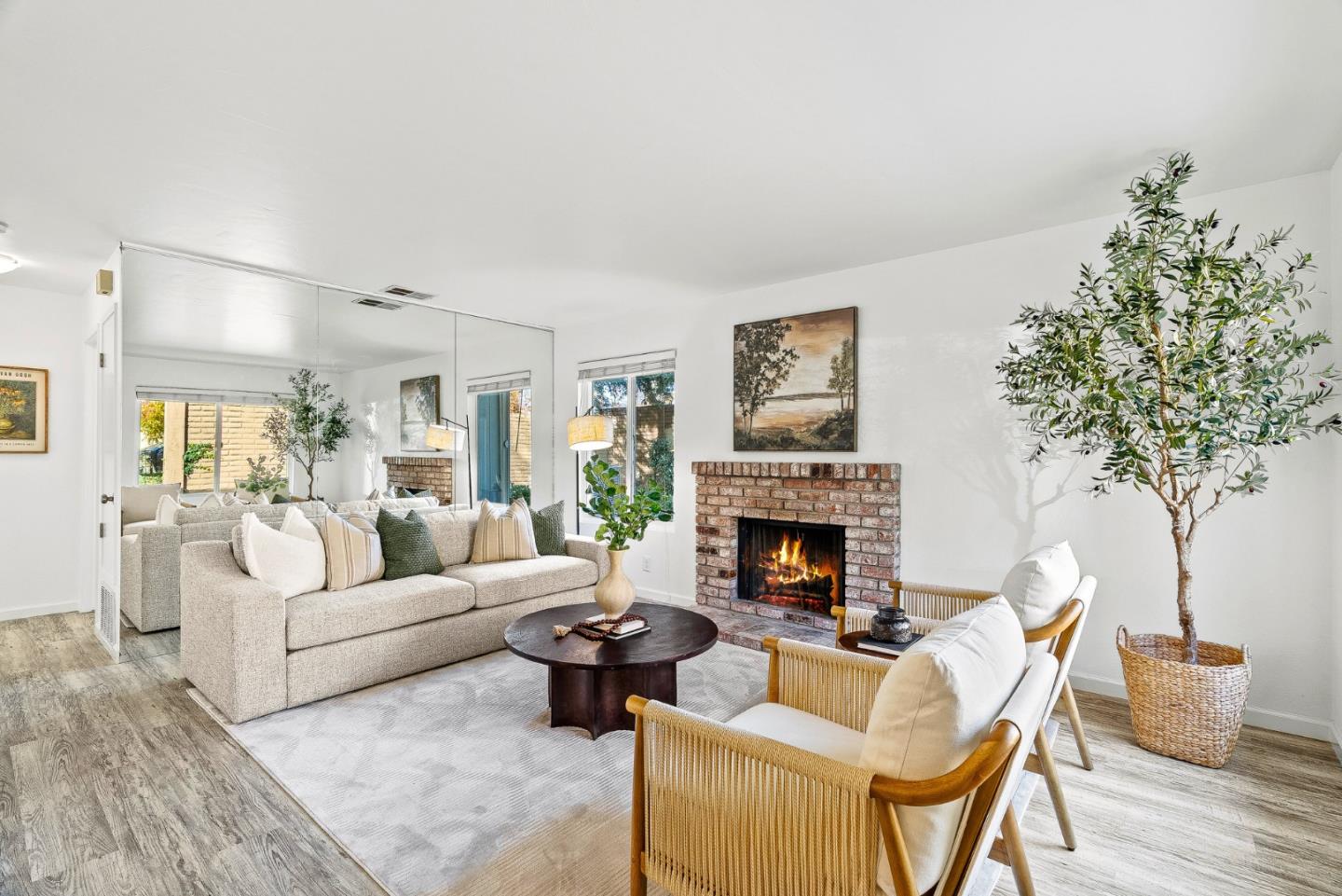 Detail Gallery Image 6 of 37 For 2557 Blue Rock Ct, San Jose,  CA 95133 - 2 Beds | 2 Baths