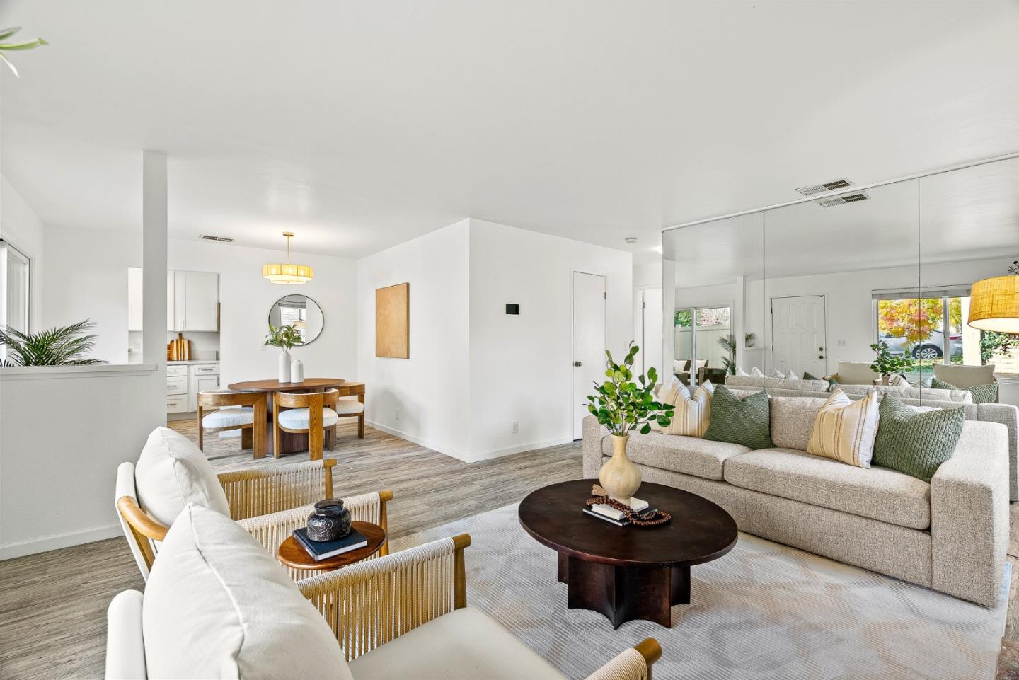 Detail Gallery Image 7 of 37 For 2557 Blue Rock Ct, San Jose,  CA 95133 - 2 Beds | 2 Baths