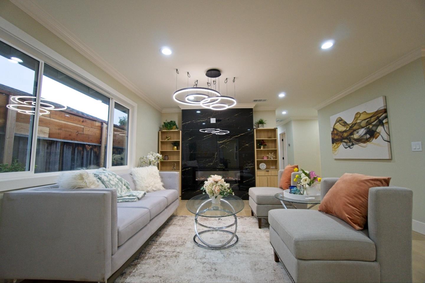 Detail Gallery Image 8 of 31 For 922 Iris Ave, Sunnyvale,  CA 94086 - 4 Beds | 3 Baths