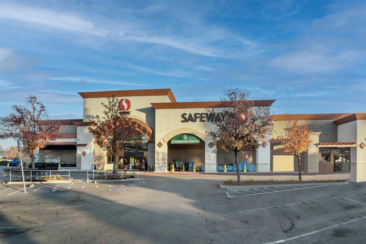 Detail Gallery Image 21 of 29 For 7610 Miller Ave, Gilroy,  CA 95020 - 5 Beds | 2/1 Baths