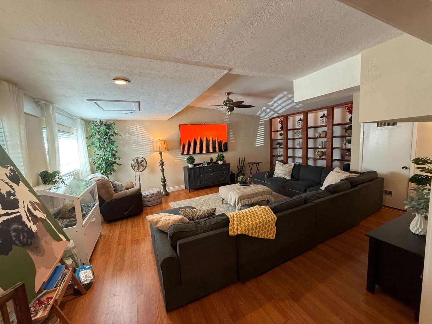 Detail Gallery Image 7 of 29 For 7610 Miller Ave, Gilroy,  CA 95020 - 5 Beds | 2/1 Baths