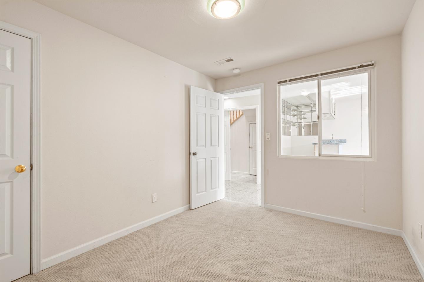 Detail Gallery Image 12 of 47 For 1383 Bacon St, San Francisco,  CA 94134 - 6 Beds | 4 Baths