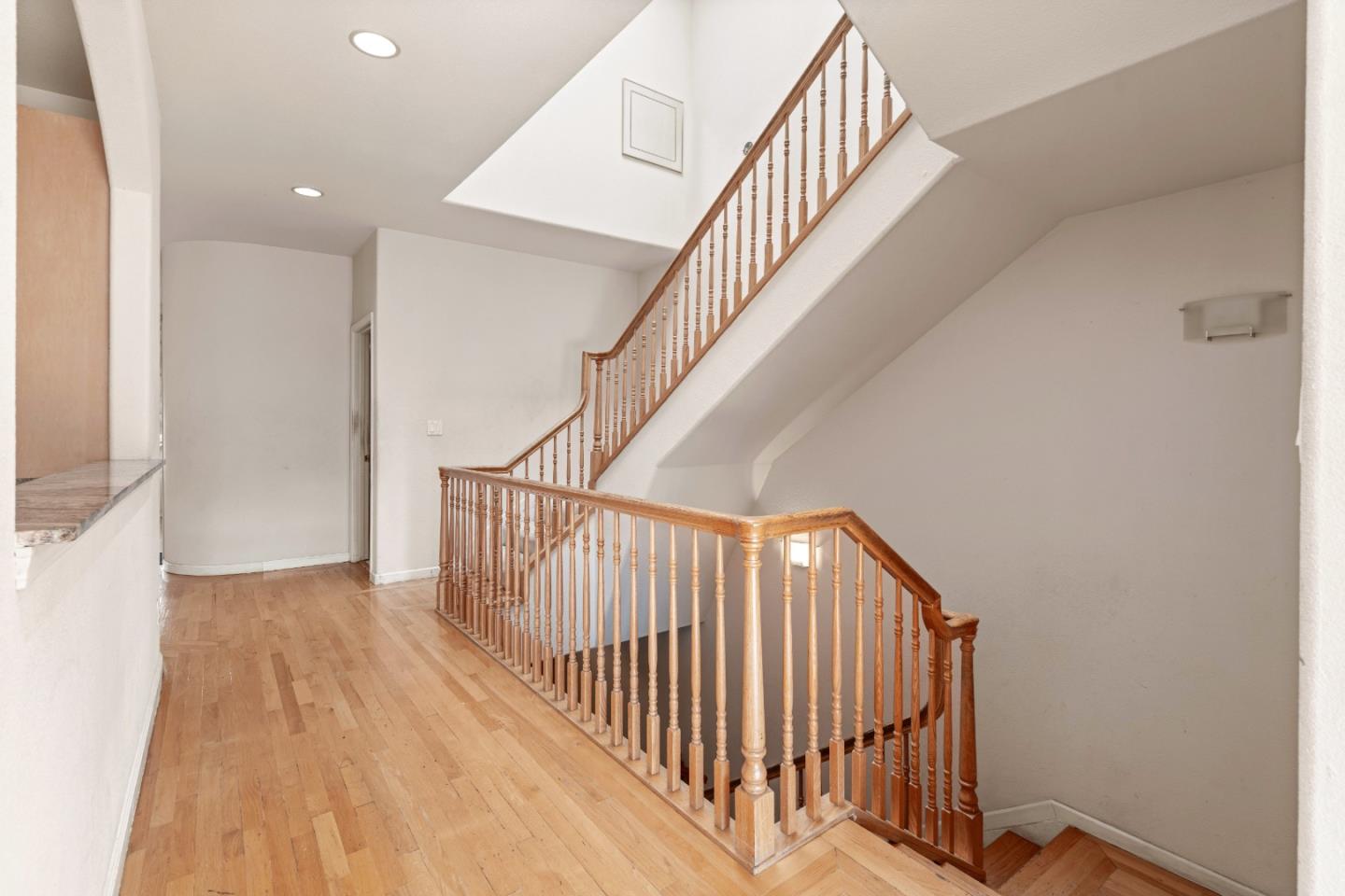 Detail Gallery Image 14 of 47 For 1383 Bacon St, San Francisco,  CA 94134 - 6 Beds | 4 Baths