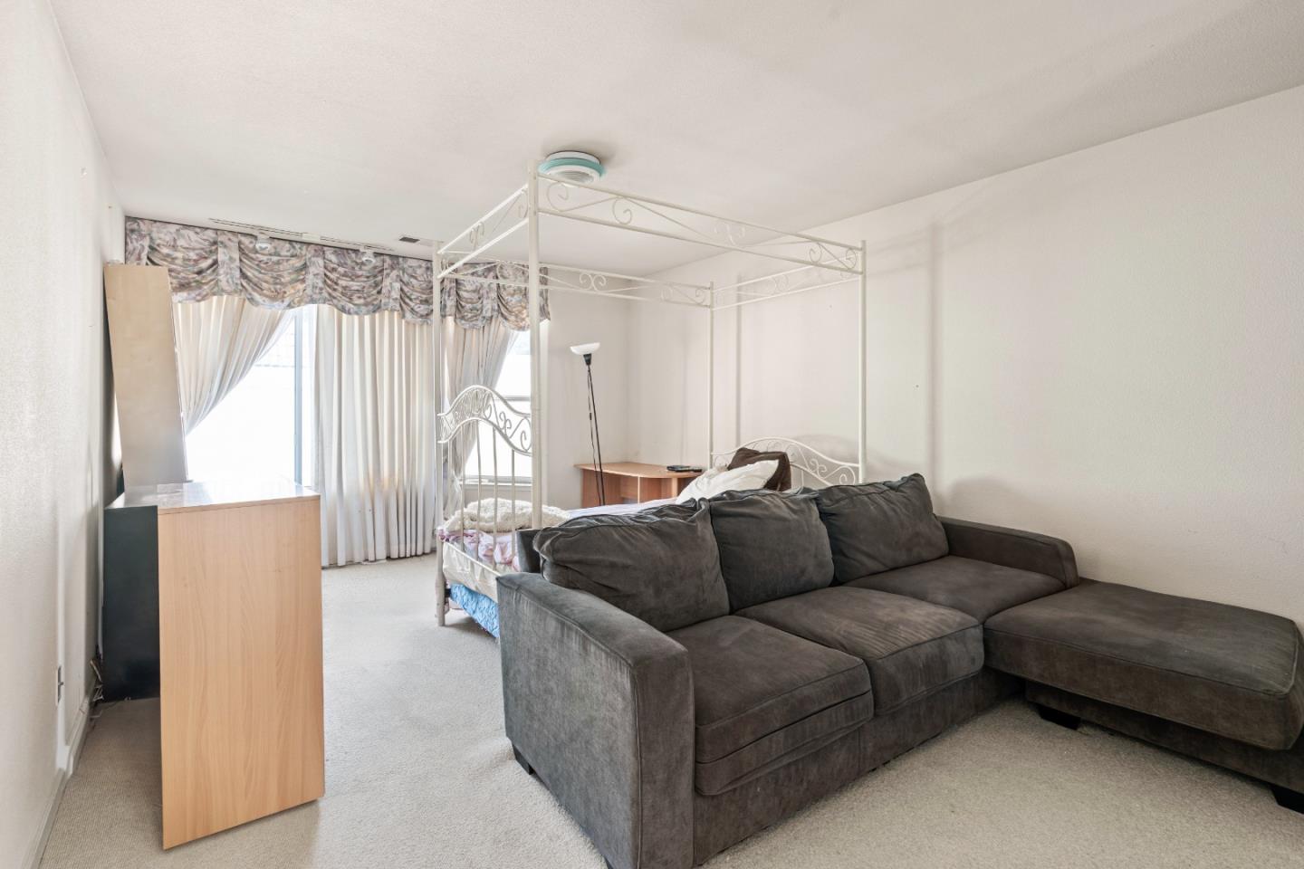 Detail Gallery Image 36 of 47 For 1383 Bacon St, San Francisco,  CA 94134 - 6 Beds | 4 Baths