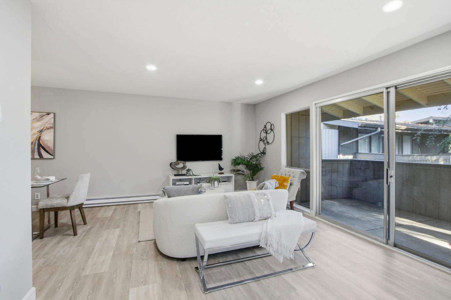 Detail Gallery Image 7 of 40 For 150 Saratoga Ave #322,  Santa Clara,  CA 95051 - 2 Beds | 2 Baths