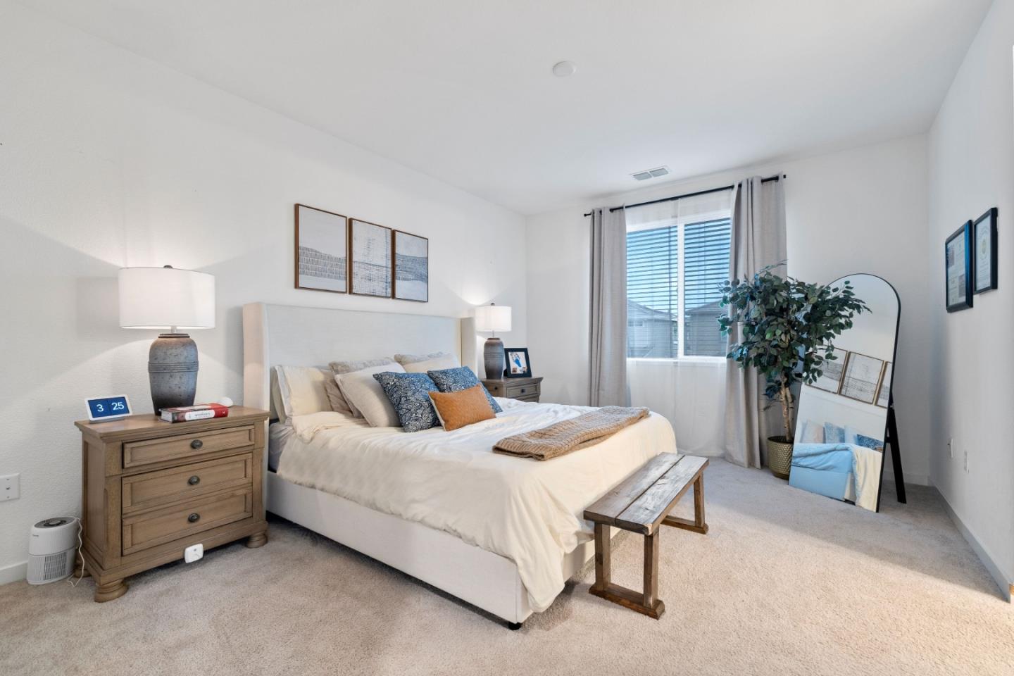 Detail Gallery Image 13 of 27 For 2651 Mulholland Dr, Lathrop,  CA 95330 - 3 Beds | 2/1 Baths